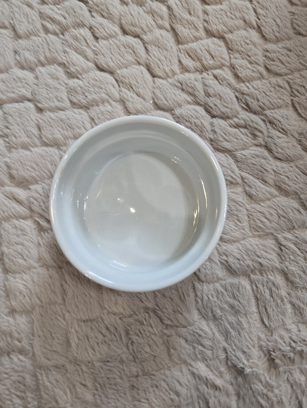 Cordon Bleu White Ribbed Round Porcelain Ramekin - Picture 5 of 6